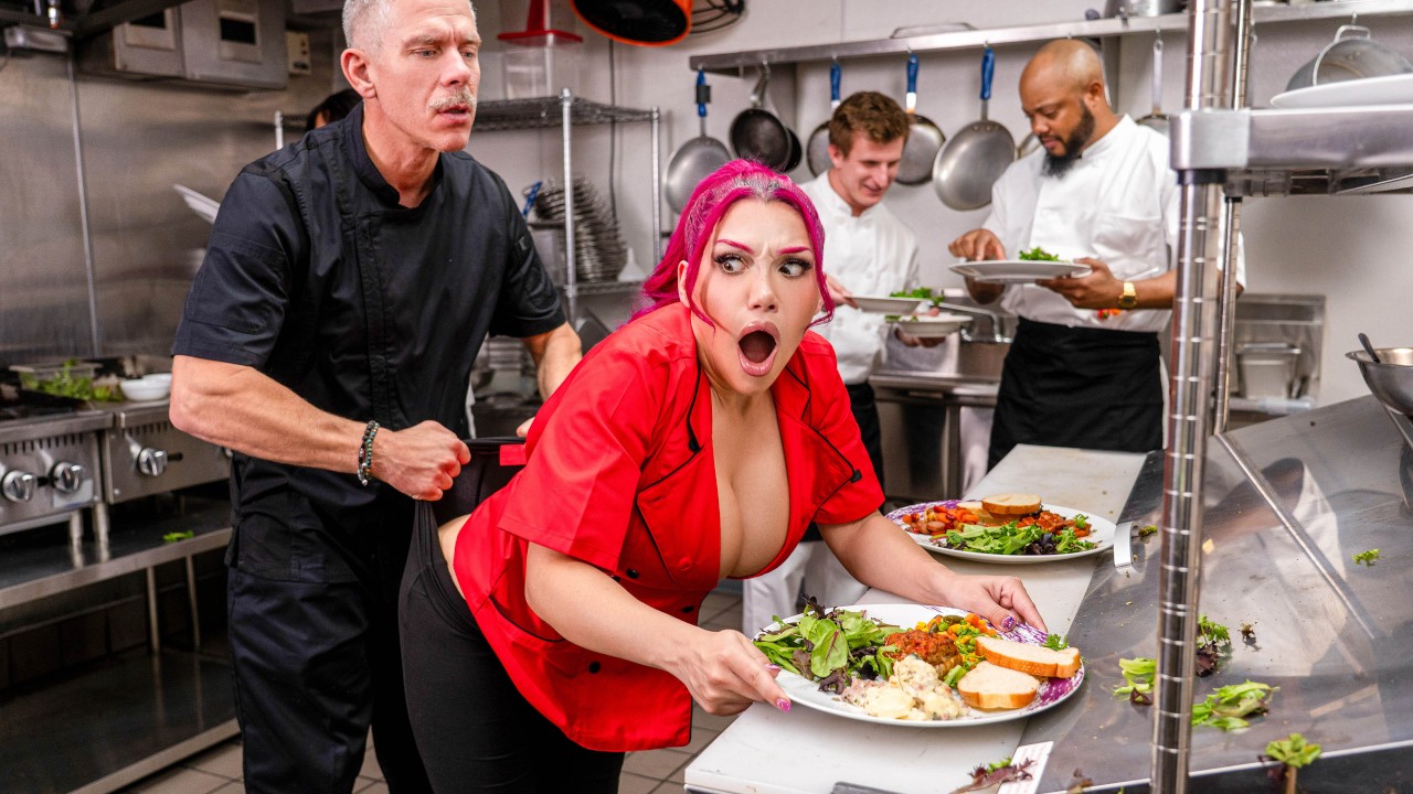 Lily Lou – Five Star Anal Fuck (Brazzers)